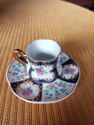 2 mini tazzine da caffè in porcellana