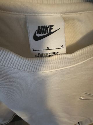 Felpa primaverile Nike ed. limitata SNKRS day 22