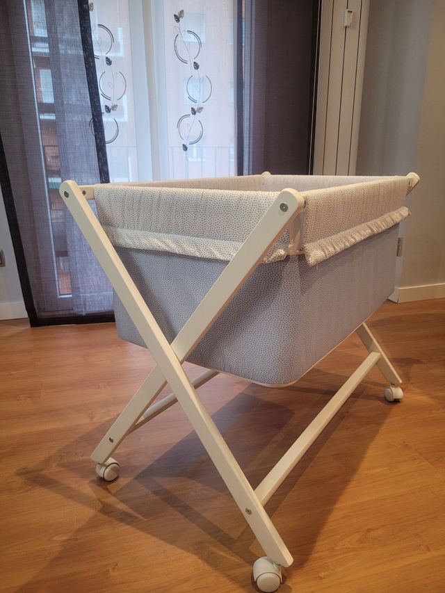 Minicuna UZTURRE con colchón y vestiduras