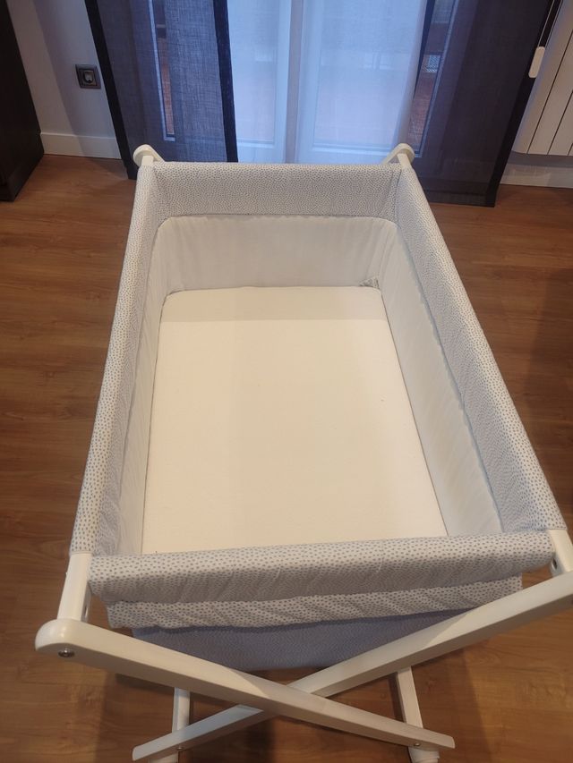 Minicuna UZTURRE con colchón y vestiduras