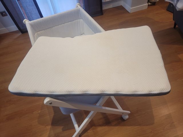 Minicuna UZTURRE con colchón y vestiduras