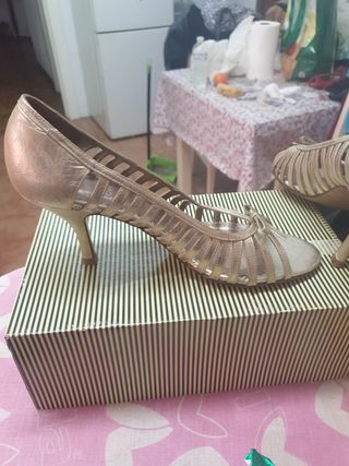 Sandalias señora marca LODI