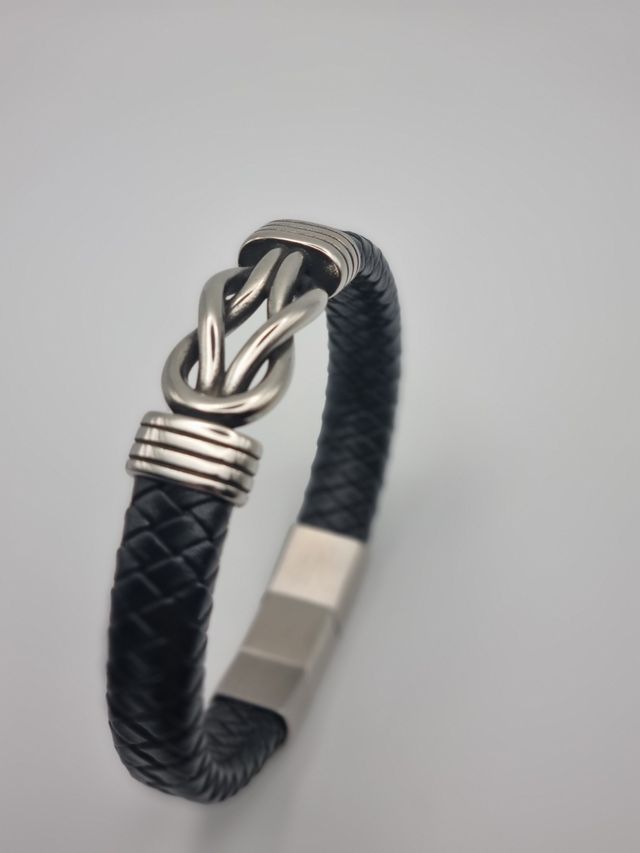 Pulsera Infinito de cuero y Ac Inox