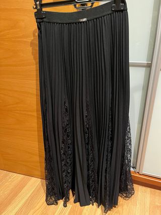 Falda larga Guess