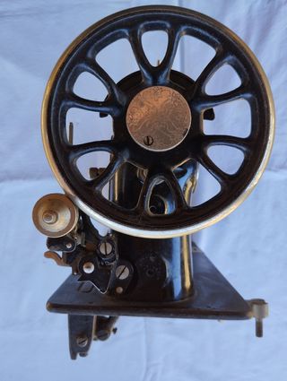 MAQUINA COSER WERTHEIM FRANKFURT