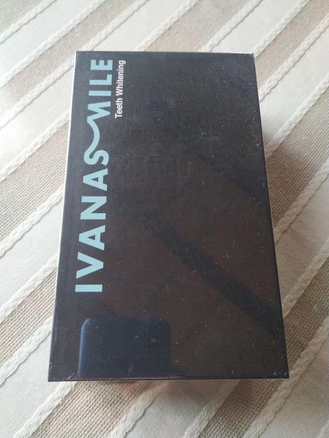 Sbiancante per denti a LED