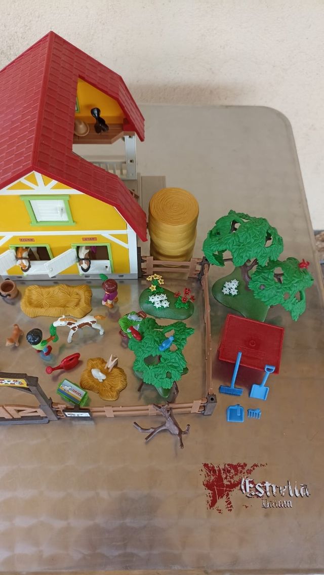 Playmobil 5222 Granja de ponis 