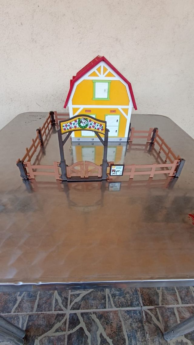 Playmobil 5222 Granja de ponis 