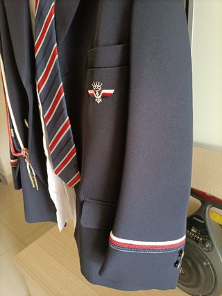Traje de comunión niño talla 14, REGALO zapatos 