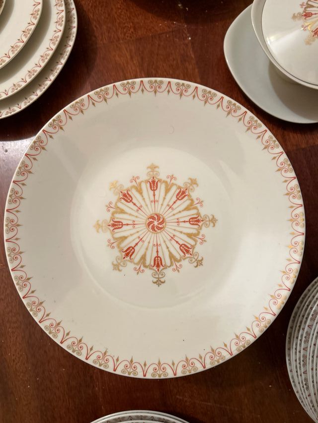 Vajilla Hutschenreuther de 12 servicios completa