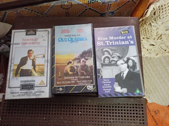 3 cintas UHS películas en ingles,obras maestras