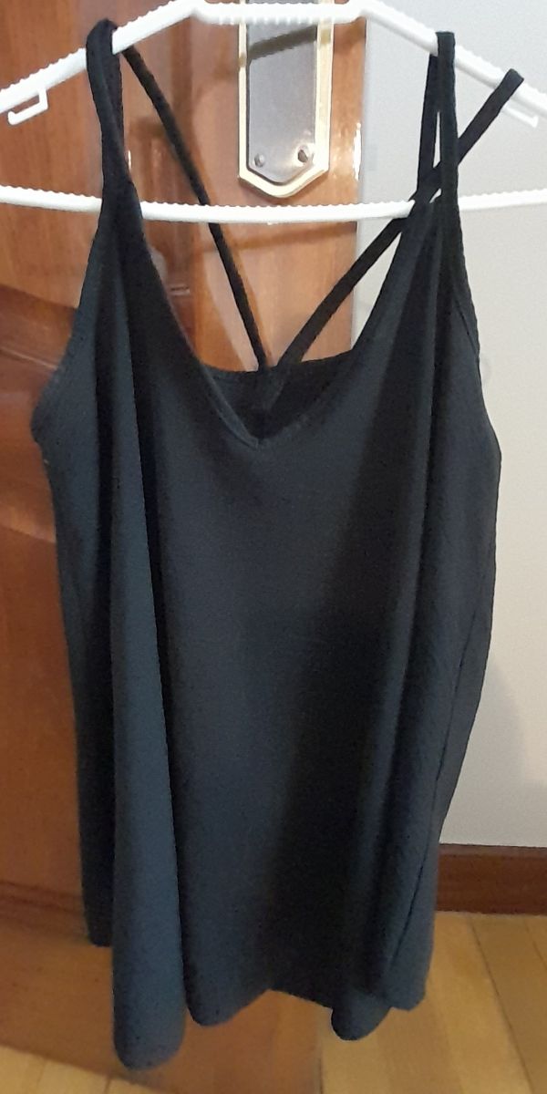 Blusa tirantes negra