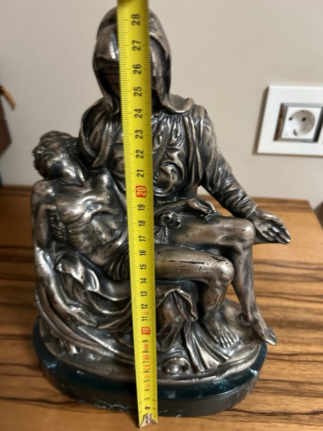 Escultura piedad de Miguel Angel