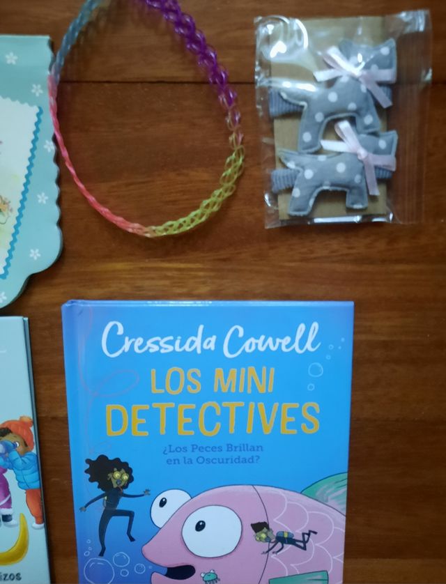 Lote de gomas pelo+libros
