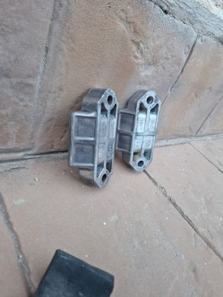 Soporte ballesta seat 600