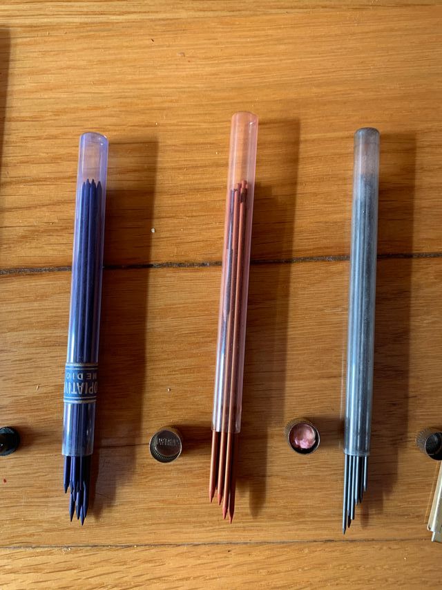 Lapiceros, minas, gomas y varios. antiguos, 