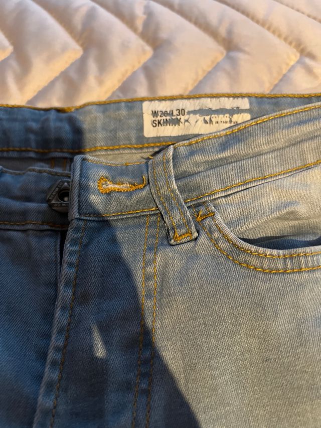 Vaquero Primark chico talla 28/30