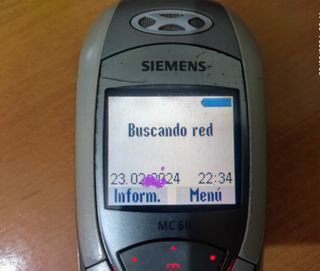 Teléfono móvil Siemens MC60