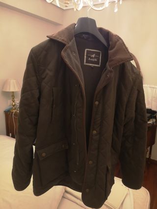 parka verde con forro polar