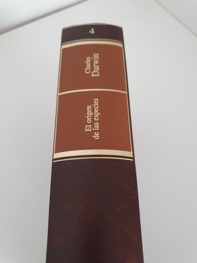 Libro: El origen de las especies. Nuevo.