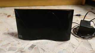 Antena TV Amplificada One For All SV9323 Interior