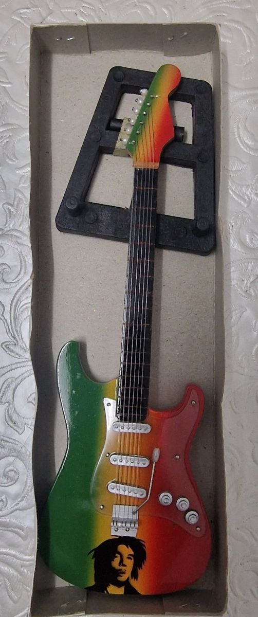 Guitarra Bob Marley