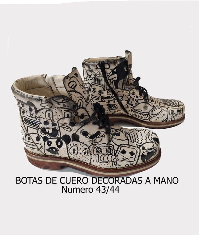 STIVALI DA UOMO, STIVALI IN PELLE, STIVALI VERNICIATI.