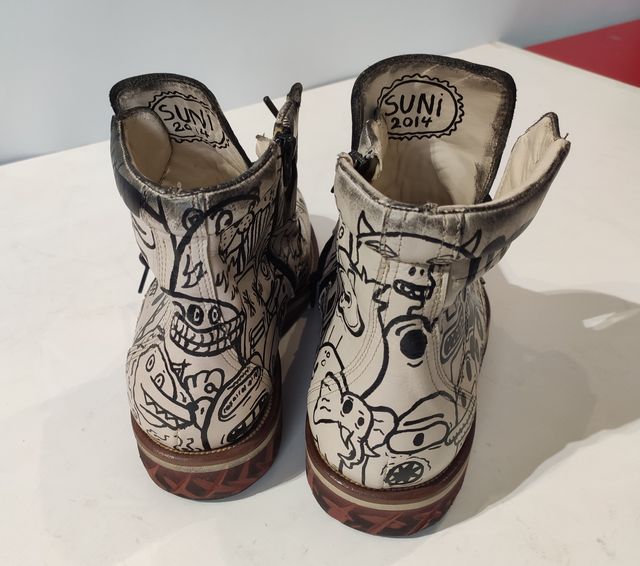 STIVALI DA UOMO, STIVALI IN PELLE, STIVALI VERNICIATI.