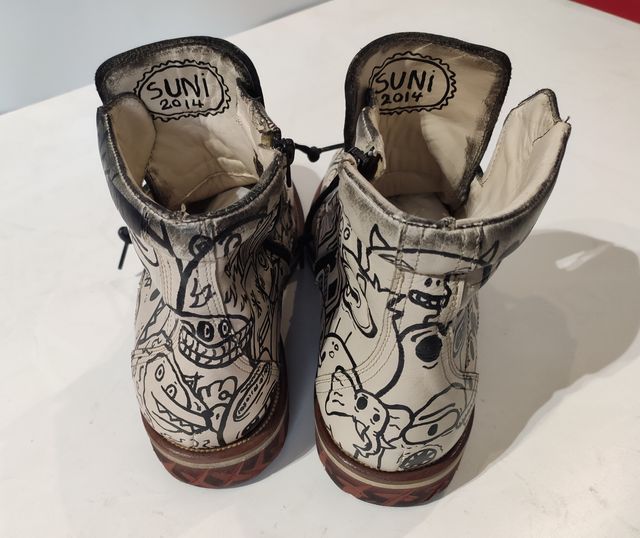 STIVALI DA UOMO, STIVALI IN PELLE, STIVALI VERNICIATI.