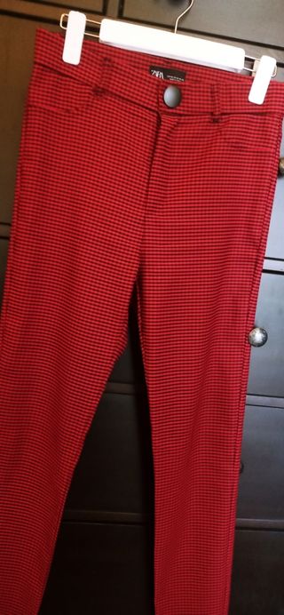 Pantalón cuadros de Zara