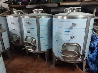 DEPOSITO VINO 550 LITROS