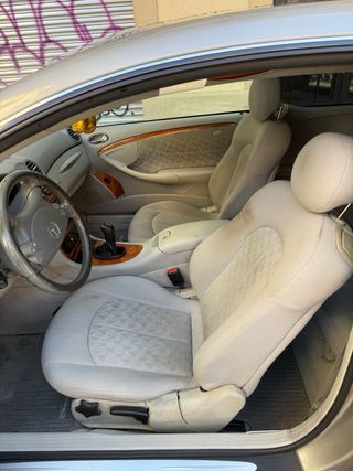 Mercedes-Benz  CLK 2002