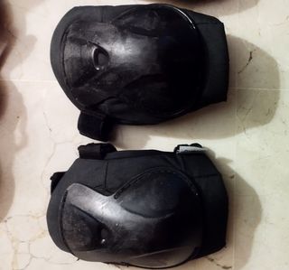 JUEGO DE PATINES CON ACCESORIOS