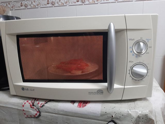 MICROONDAS CON GRILL LG