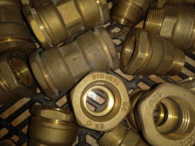 Artículos de fontanería