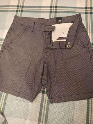 Pantalón corto marca 𝙅𝙖𝙘𝙠𝙟𝙤𝙣𝙚𝙨