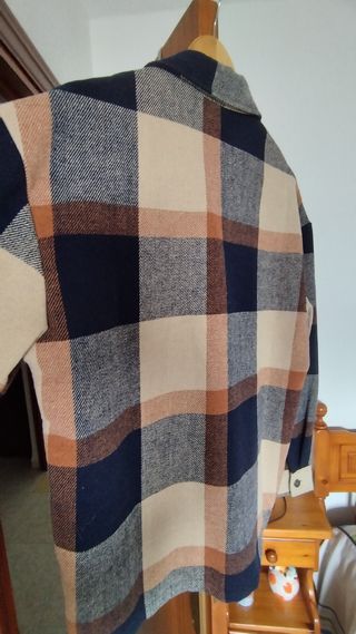 SE VENDE camisa cuadros