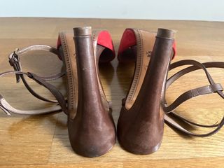 Sandalias ante y piel. T37. Uterqüe