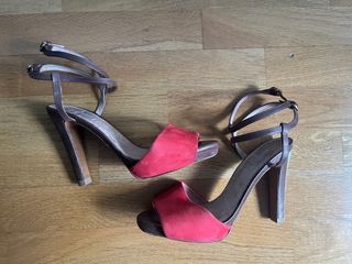 Sandalias ante y piel. T37. Uterqüe