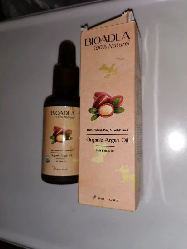 Aceite de argán orgánico para el pelo.