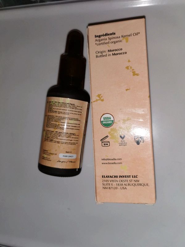 Aceite de argán orgánico para el pelo.