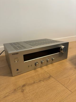 Receptor estereo Onkyo TX-8020