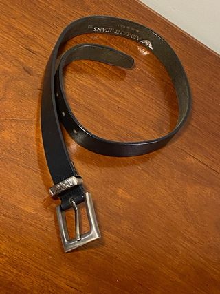 Cinturón de mujer. Armani