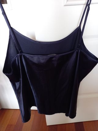 Camisola azul lunares blancos
