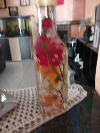 Bottiglia di vetro per bellezza