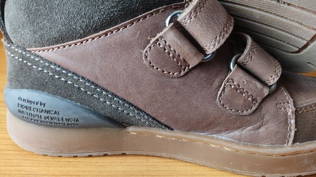 Botín infantil marrón Biomecanics T29 NUEVO