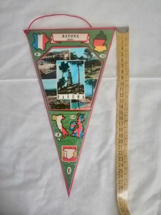 Banderín vintage Bayona.