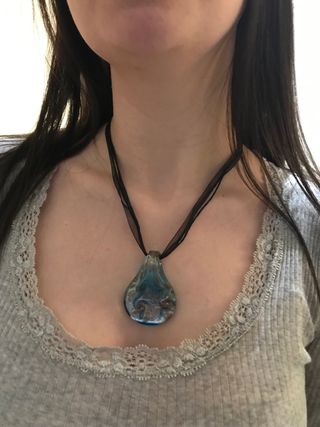 Collana nuova in vetro