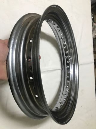 Harley Davidson Aro llanta 16 por 3 de segunda man