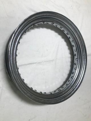 Harley Davidson Aro llanta 16 por 3 de segunda man